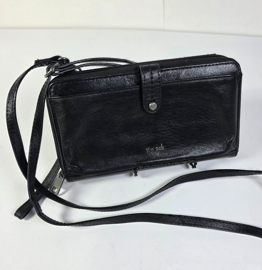 The Sak Black Leather Convertible Crossbody Clutch Wallet Organizer Purse